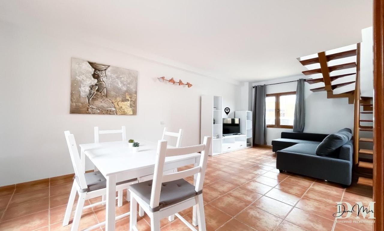 Appartamento Casa Danimar 2-4 People With Pool And Barbecue Corralejo Esterno foto